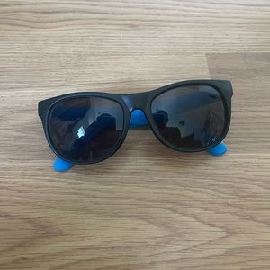 Vineyard vine sunglasses